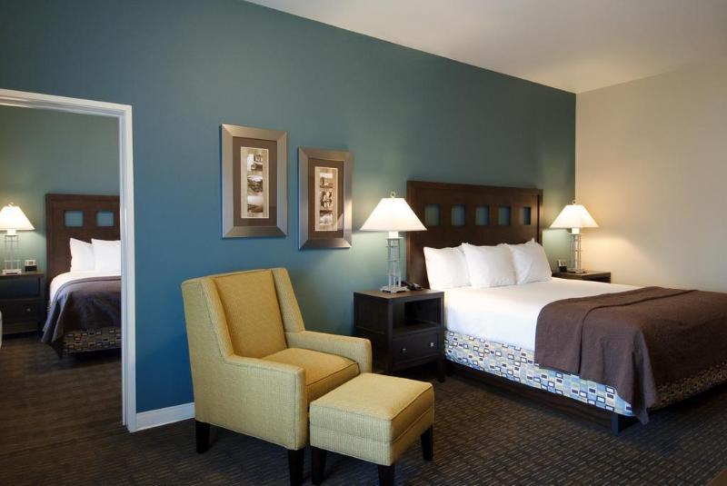 Oxford Suites Силвердейл Экстерьер фото