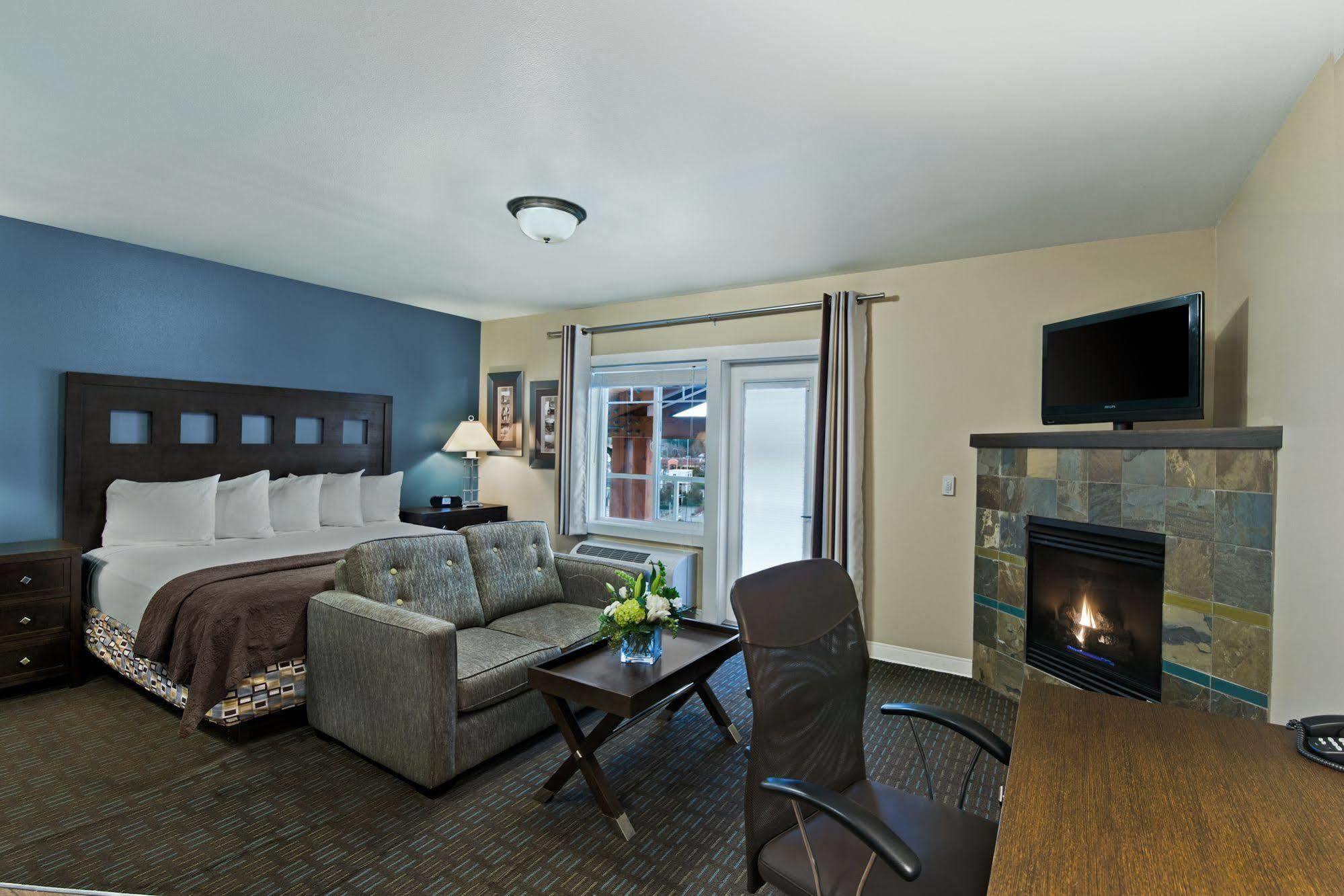 Oxford Suites Силвердейл Экстерьер фото