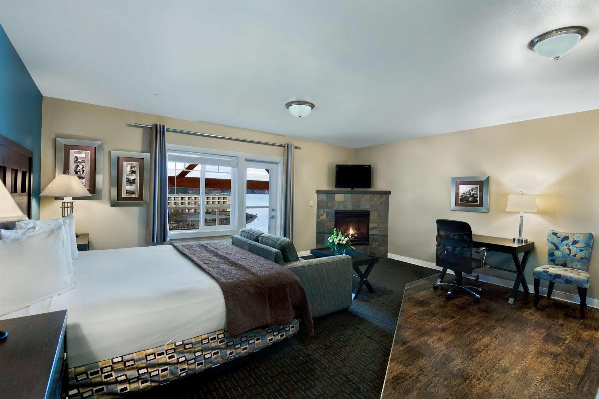Oxford Suites Силвердейл Экстерьер фото